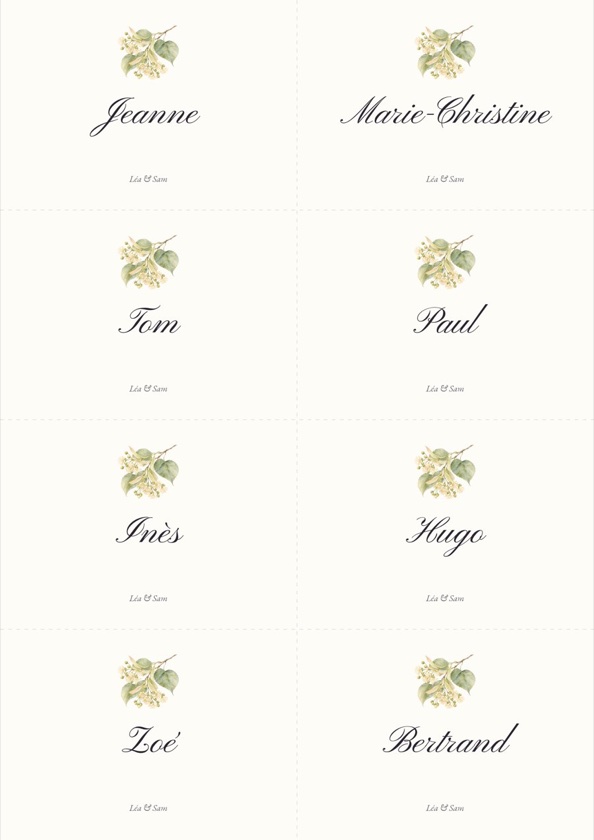 Une feuille de marque-places, huit prénoms
